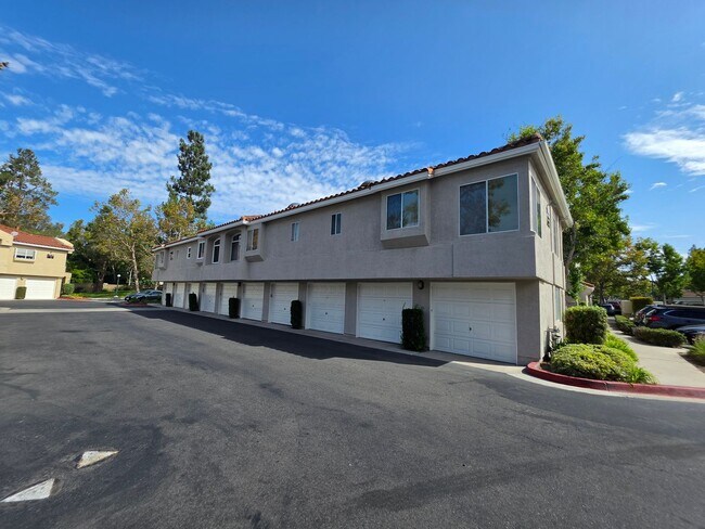 Building Photo - 227 Cinnamon Teal
