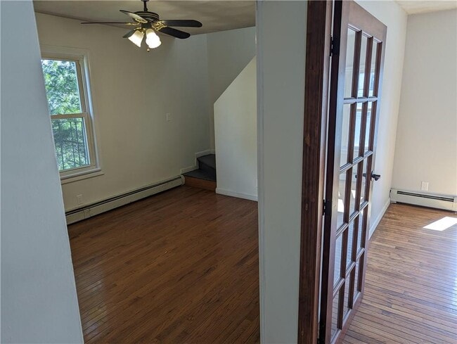 Building Photo - 61 Utton Ave