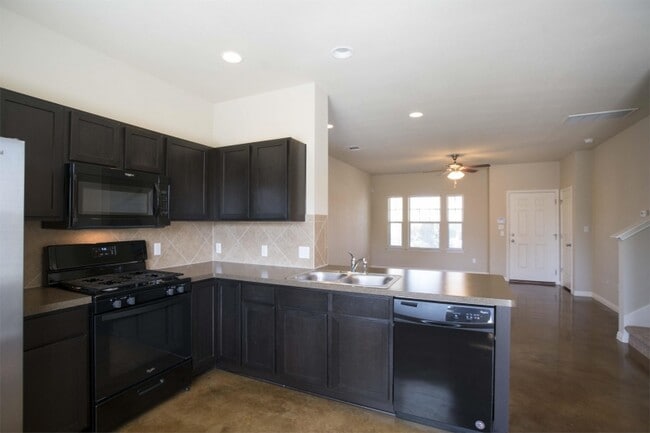 Building Photo - 4506 Truth Wy