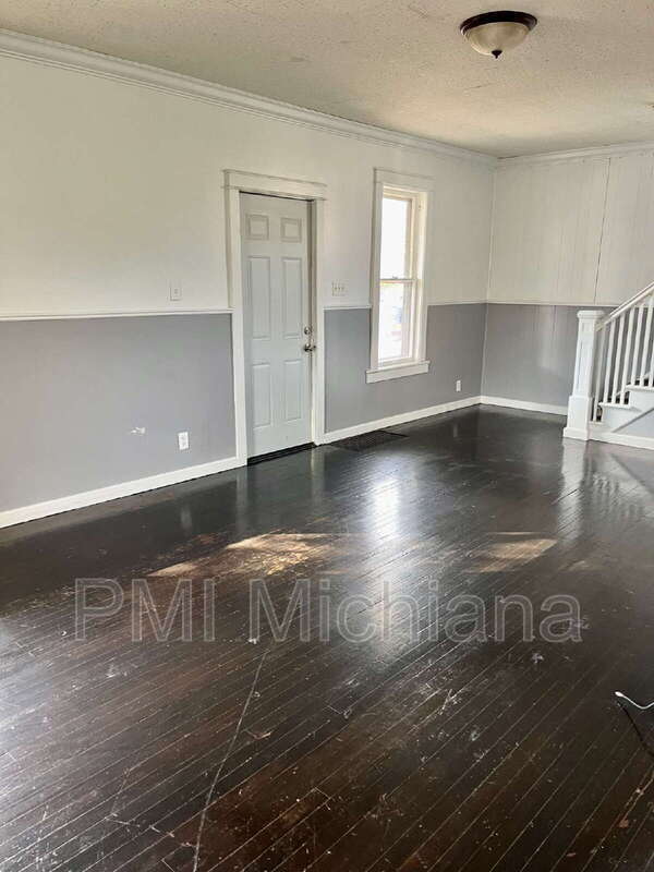 Building Photo - 846 S 26th St