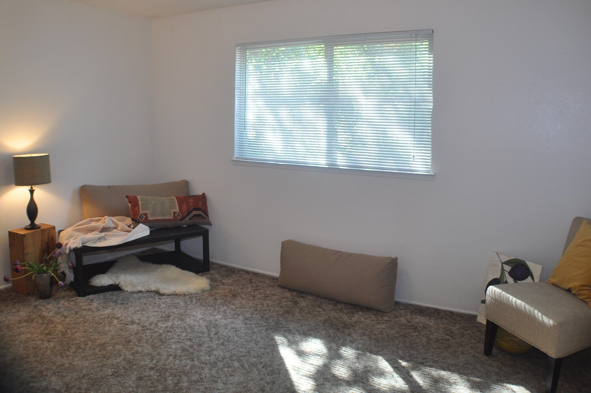 Building Photo - 1144 West 3rd Street