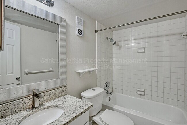 Building Photo - 3282 S Semoran Blvd