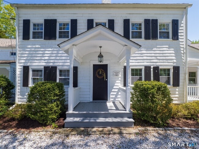 Building Photo - 1090 Ridgefield Rd