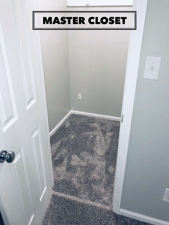 Building Photo - 516 Brent Rd