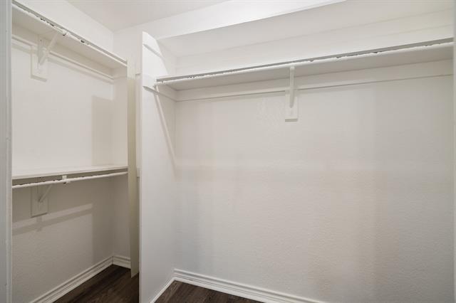 Building Photo - 1533 Signal Ridge Pl