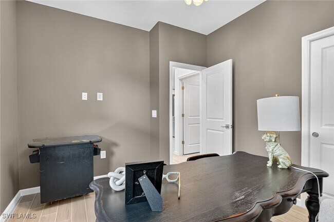 Building Photo - 1657 Serena Ave