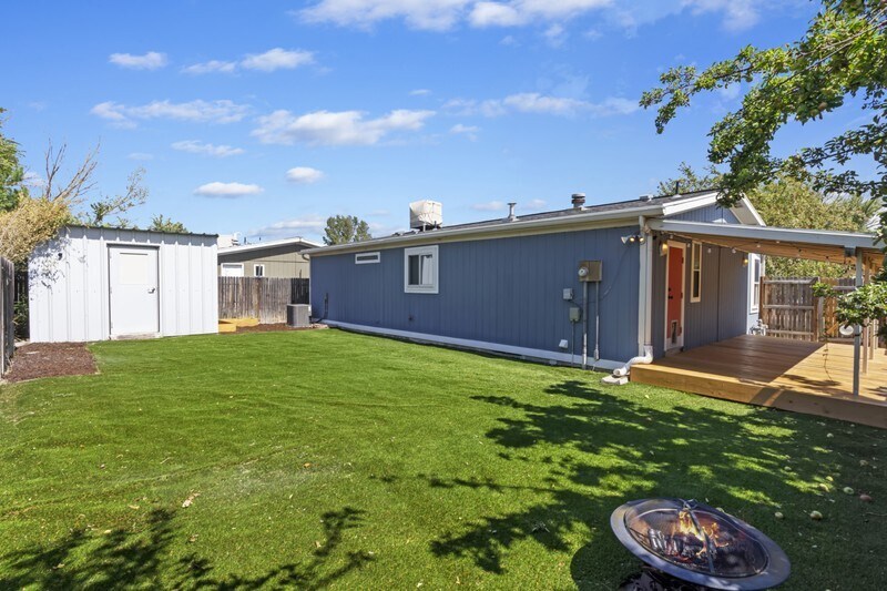 Building Photo - 2986 Jamboree St