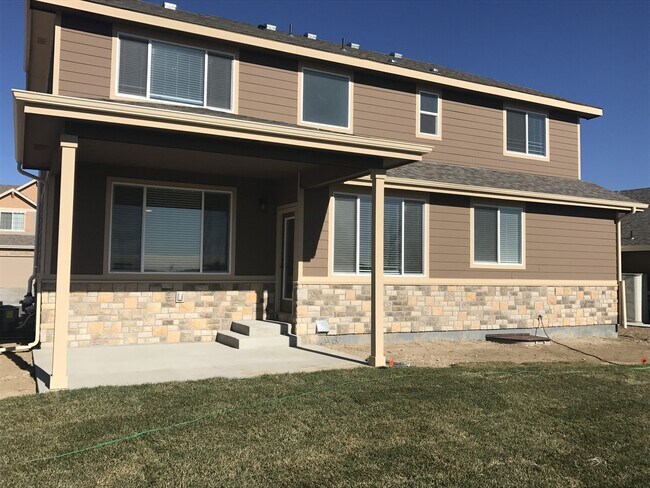 Building Photo - Nice house, 4 bedroom with Mountain Views in Windsor!