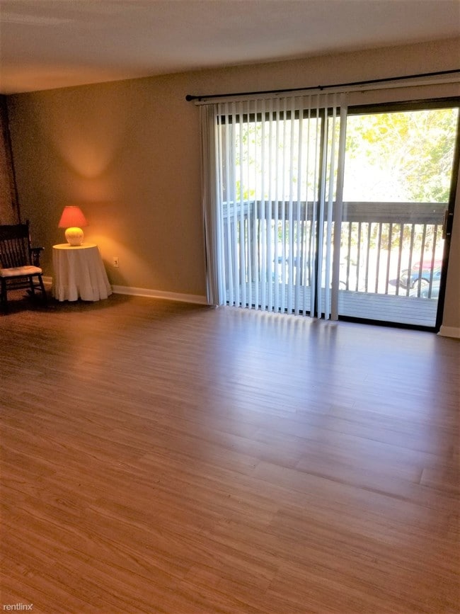 Building Photo - 1 br, 1 bath  - The Atrium Condominiums