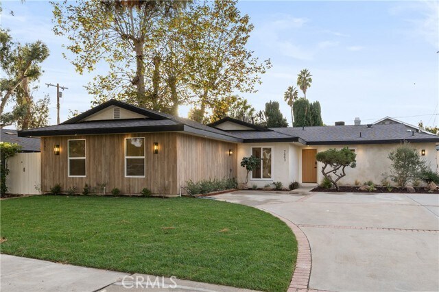 Building Photo - 7663 Sedan Ave