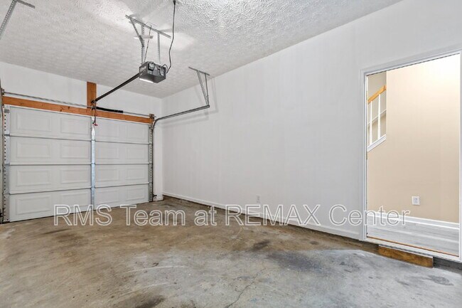 Building Photo - 4932 Vireo Dr