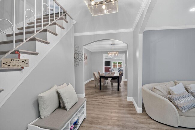 Building Photo - 12420 Seabury Ln