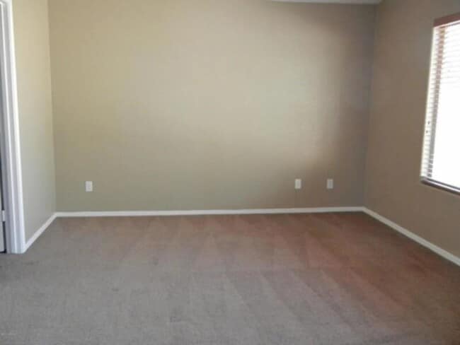 Primary Photo - 6926 W Phelps Rd