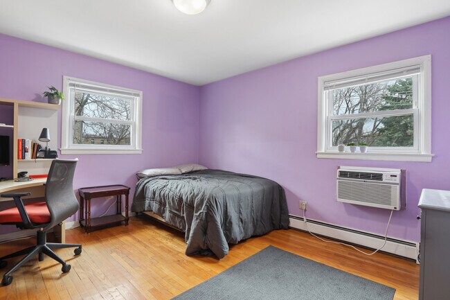 Building Photo - 2147 Ridge Ave