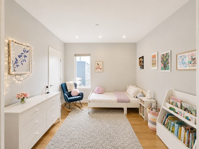 Building Photo - LUXURY CONDO BY METRO