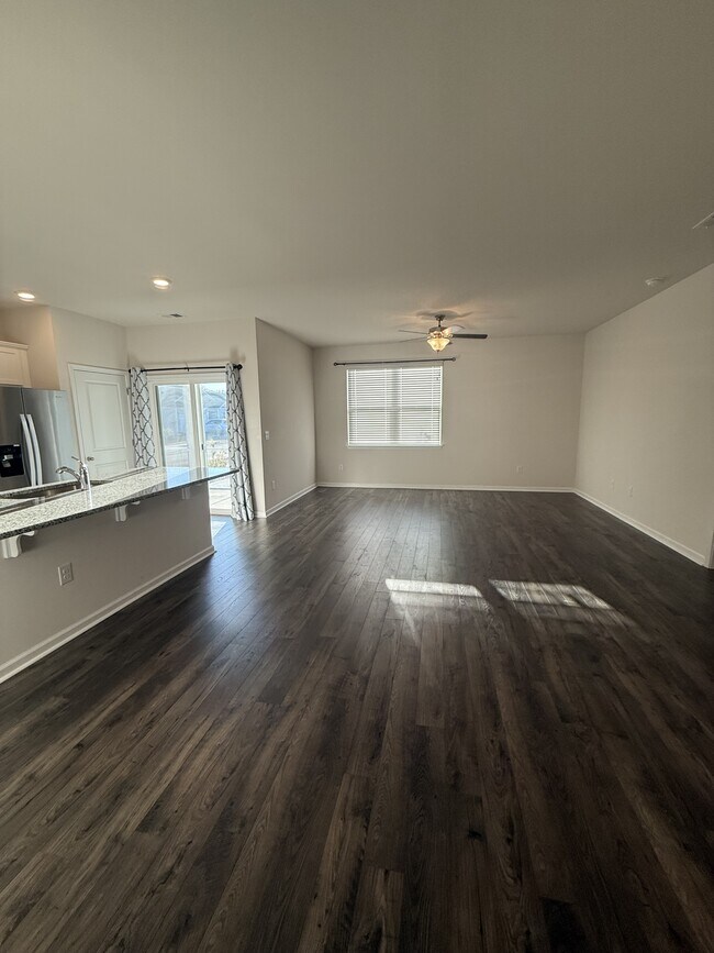 Building Photo - 2672 Pegasus Pl