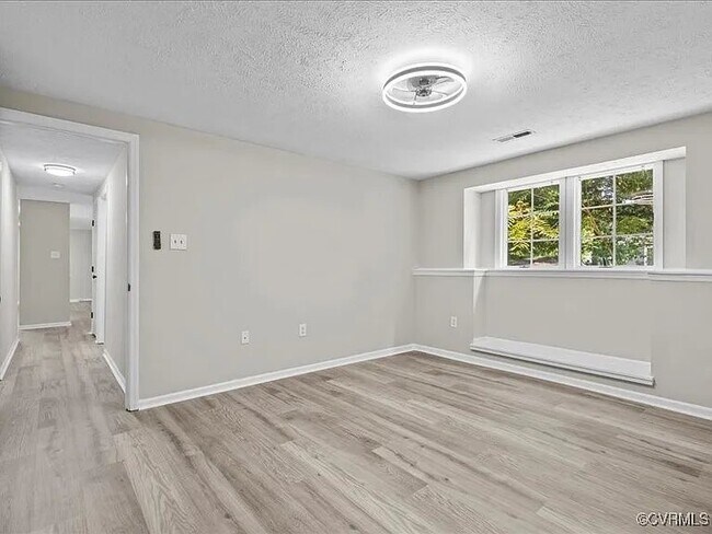 Building Photo - 7604 Roscommon Ct