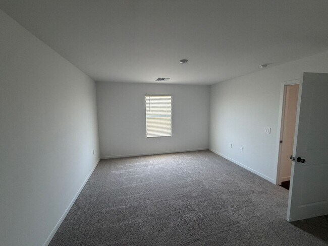 Building Photo - 202 Pleasant Pk Dr