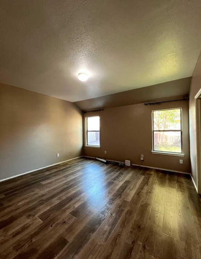 Building Photo - 15647 Flagstone Walk Way