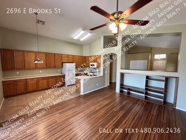 Building Photo - 2696 E Brooks St