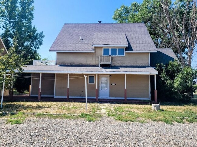 Primary Photo - Fresh Air Country Living 4 Bedroom, 2.5 bath