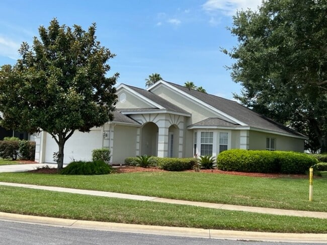 Building Photo - Weston Hills Gated Pool Community