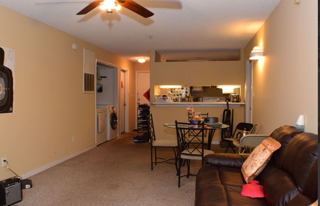 Building Photo - 1221 University Ct