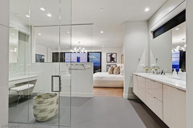 Building Photo - 807 Magnum Cliff Ct
