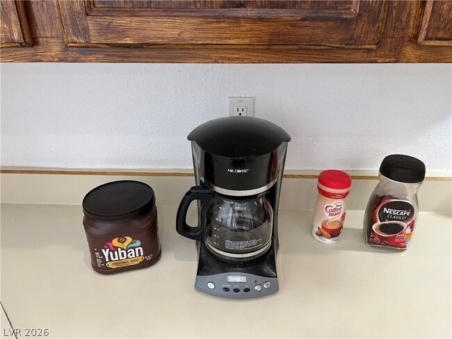 Building Photo - 6672 Golden Pond Cir