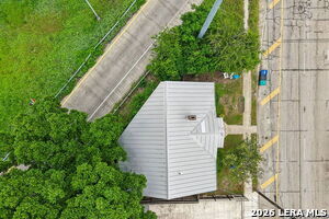 Building Photo - 821 E Quincy St