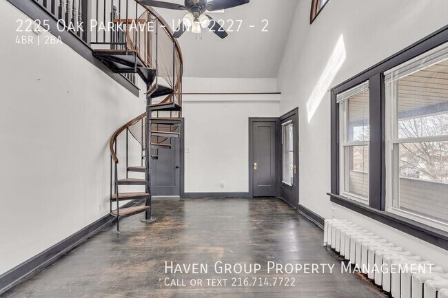 Building Photo - 2225 Oak Park Ave