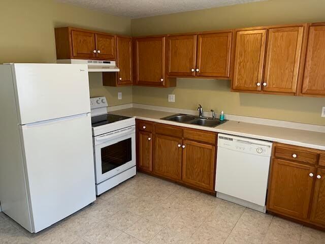 Building Photo - 1293 N Main St