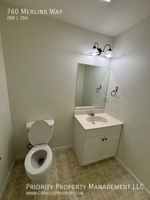 Building Photo - 760 Merlins Way