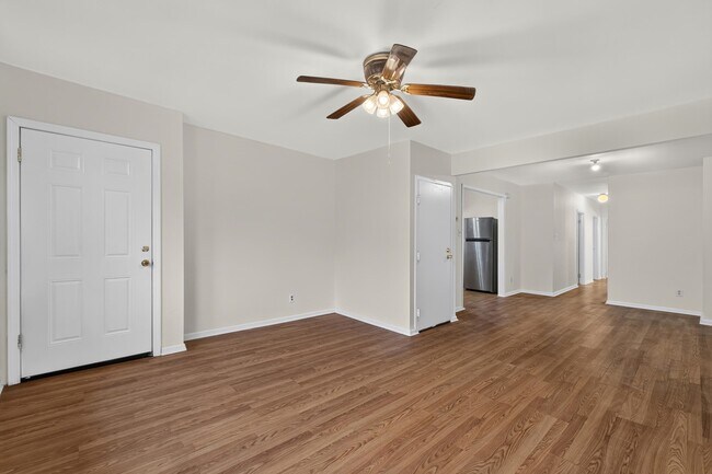 Building Photo - 364 Princeton Ave