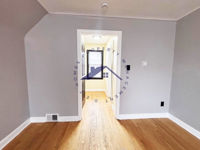 Building Photo - 15100 Whitcomb St