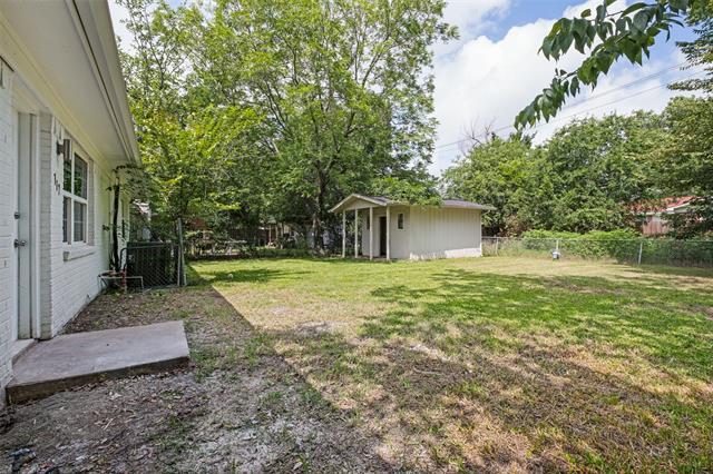 Building Photo - 717 Willowbrook Dr
