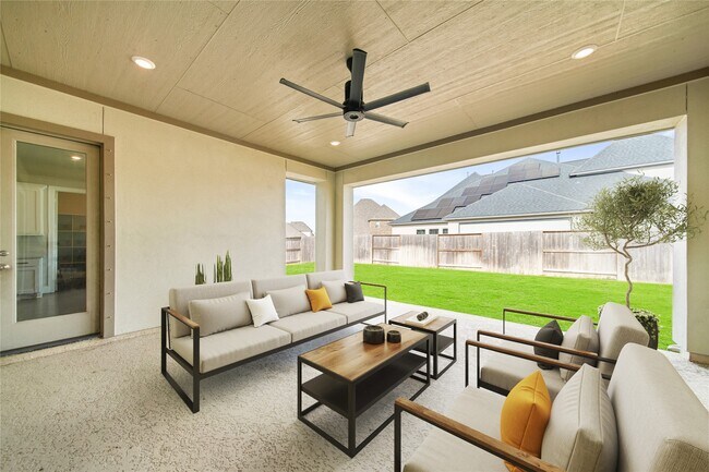 Building Photo - 9527 Sanger Wy