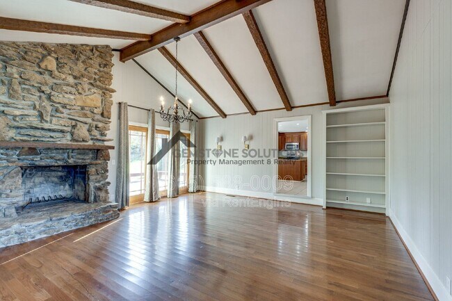 Building Photo - 1227 Carl Seyfert Memorial Dr