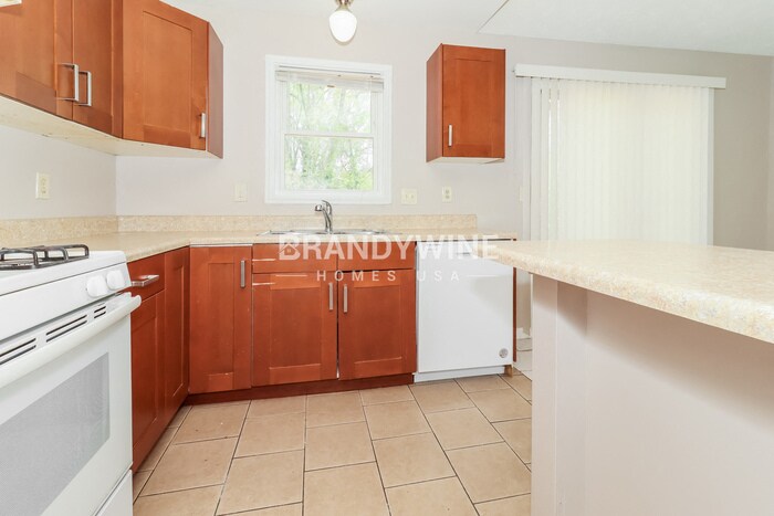 Building Photo - 1228 Mill Lake Cir