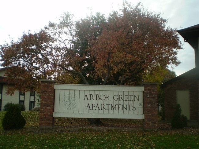 Building Photo - Arbor Green