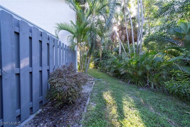 Building Photo - 17456 Woodland Trace Dr