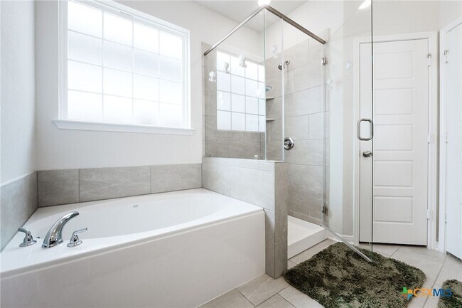 Building Photo - 445 Appalachian Trl