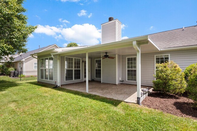 Building Photo - Home in Livingston Farms!