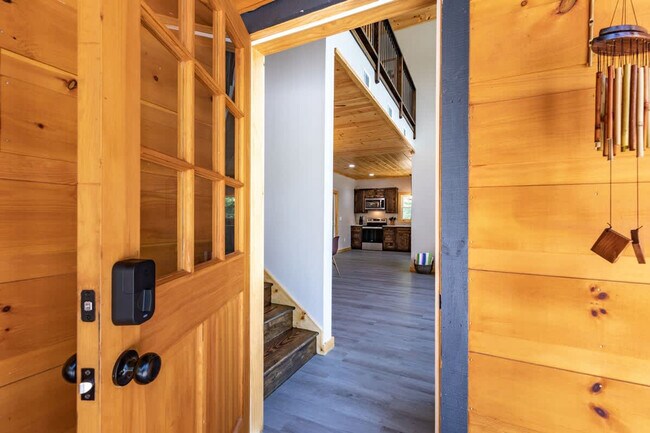 Building Photo - 43 Medina Ct