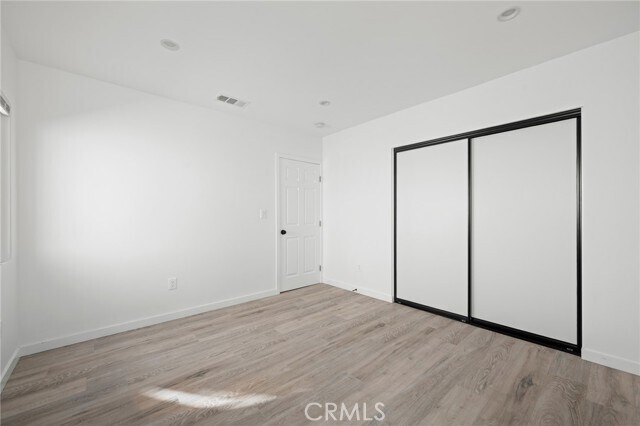 Building Photo - 317 N Kenwood St