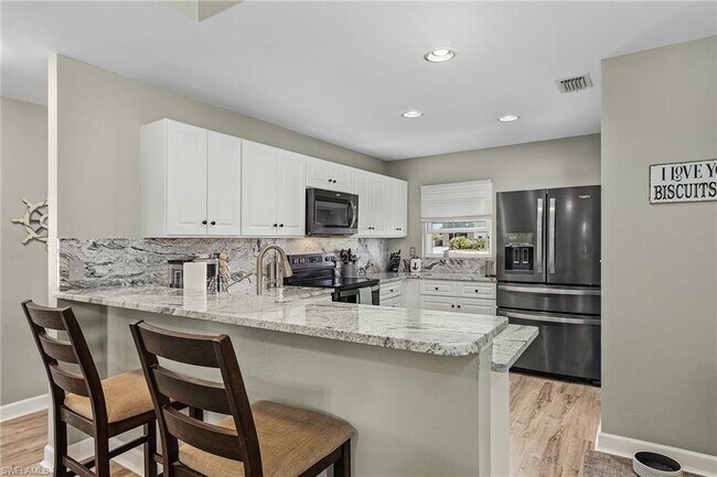 Building Photo - 703 NE 23rd Terrace