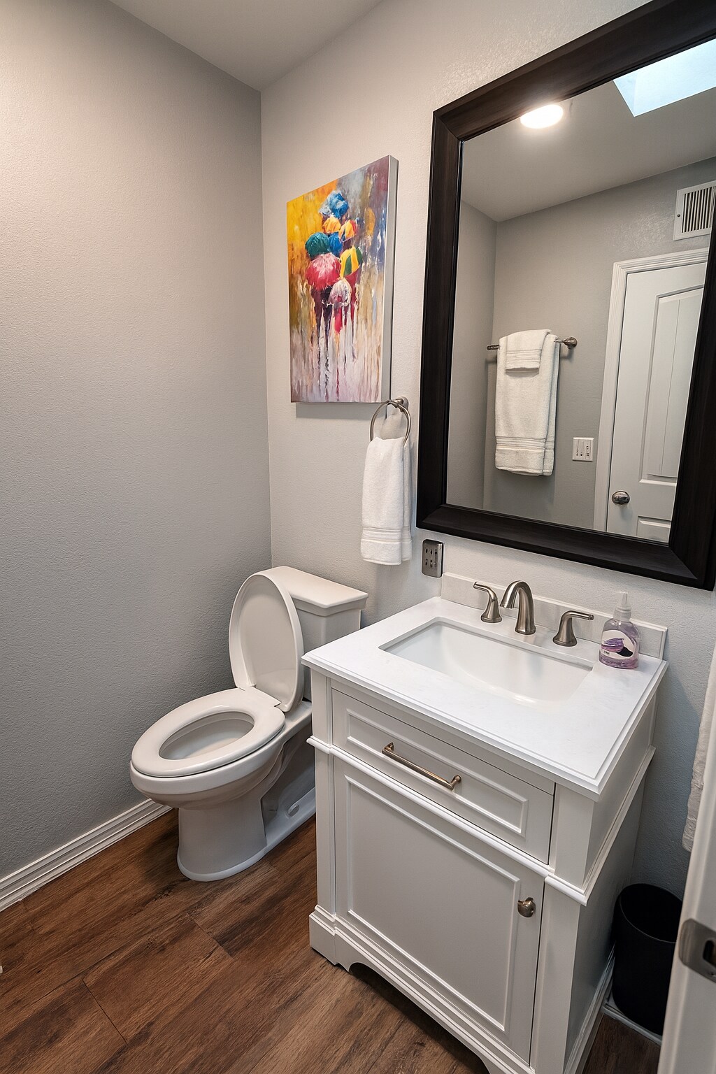 Building Photo - 10116 Mercedes St