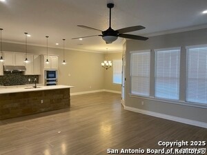 Building Photo - 4803 Viewcrest Rd