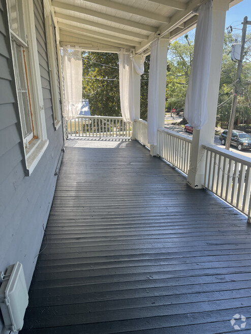 Building Photo - 413 Orange St