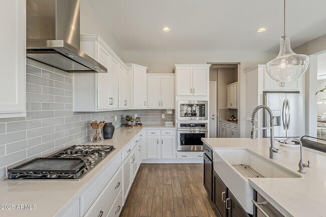 Building Photo - 3310 E Los Gatos Dr